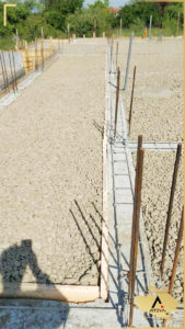 58 Nivelare si vibrare strat de rupere a capilaritatii pietris